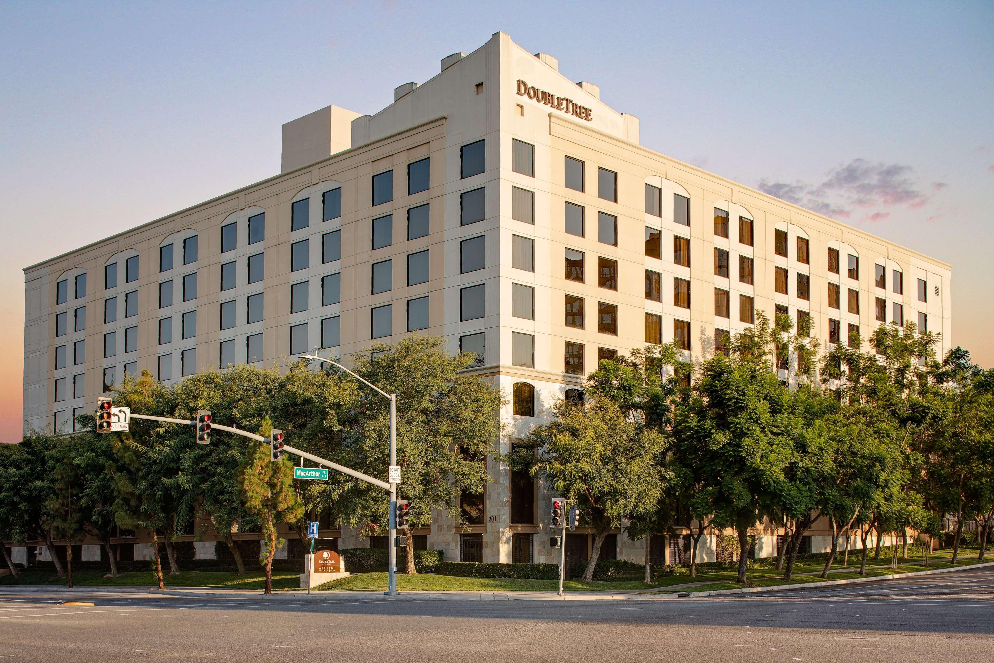 Hotel Zessa Orange County Airport, A Doubletree By Hilton Santa Ana Eksteriør billede