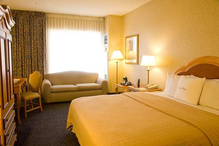 Hotel Zessa Orange County Airport, A Doubletree By Hilton Santa Ana Eksteriør billede