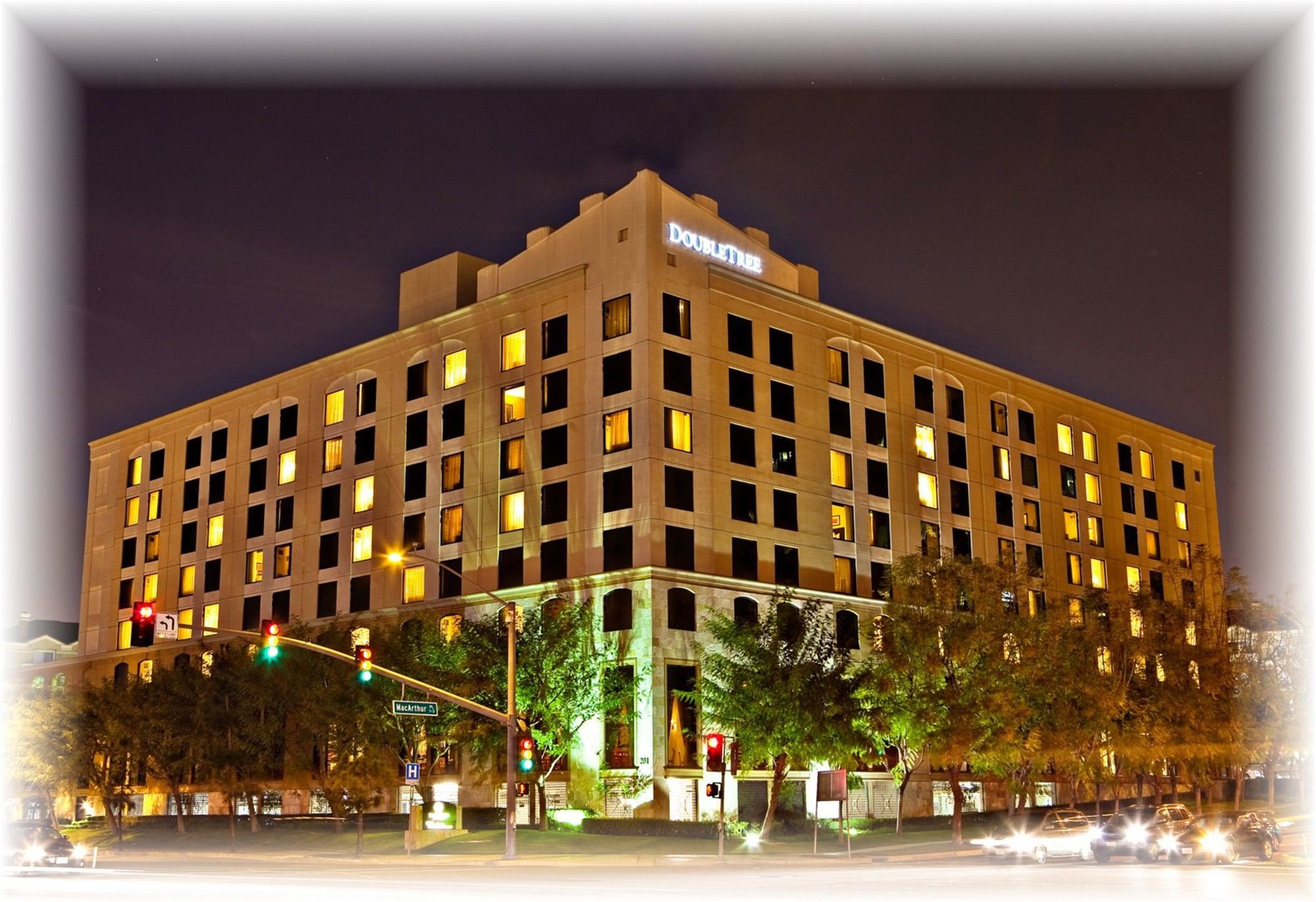 Hotel Zessa Orange County Airport, A Doubletree By Hilton Santa Ana Eksteriør billede