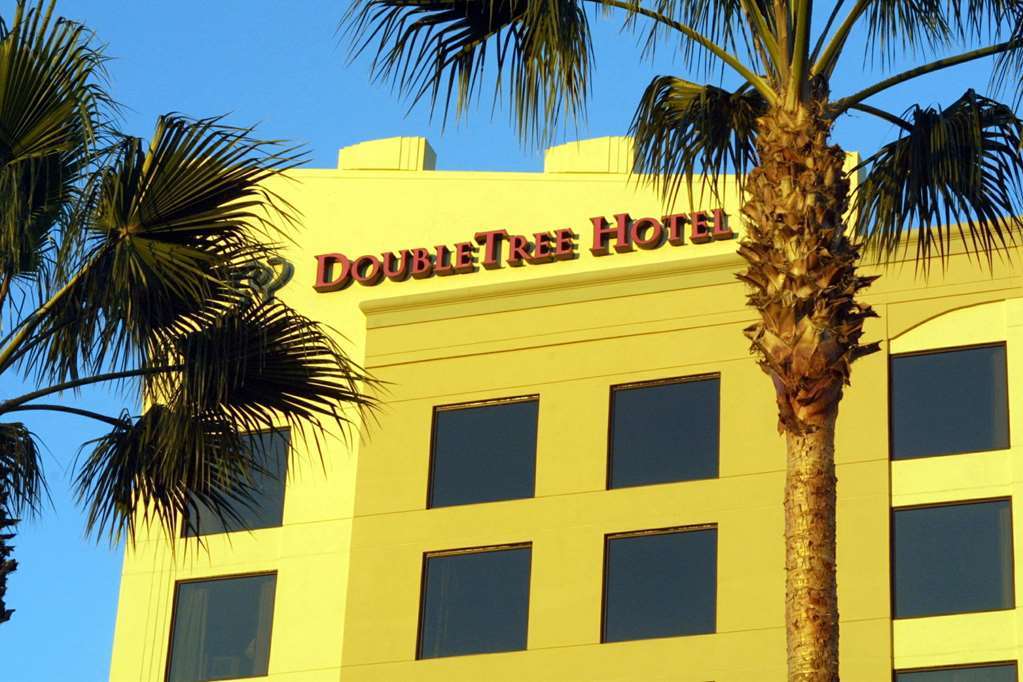 Hotel Zessa Orange County Airport, A Doubletree By Hilton Santa Ana Eksteriør billede